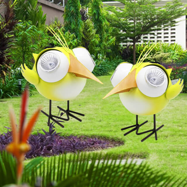 Metal Bird Ornaments with Solar Eyes for Garden Solar Light Up Decoration