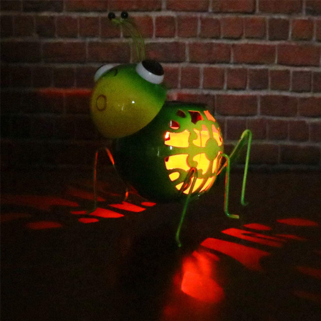 Waterproof Outdoors Solar Energy Powered Metal Insect Grasshopper Solar Light Factory